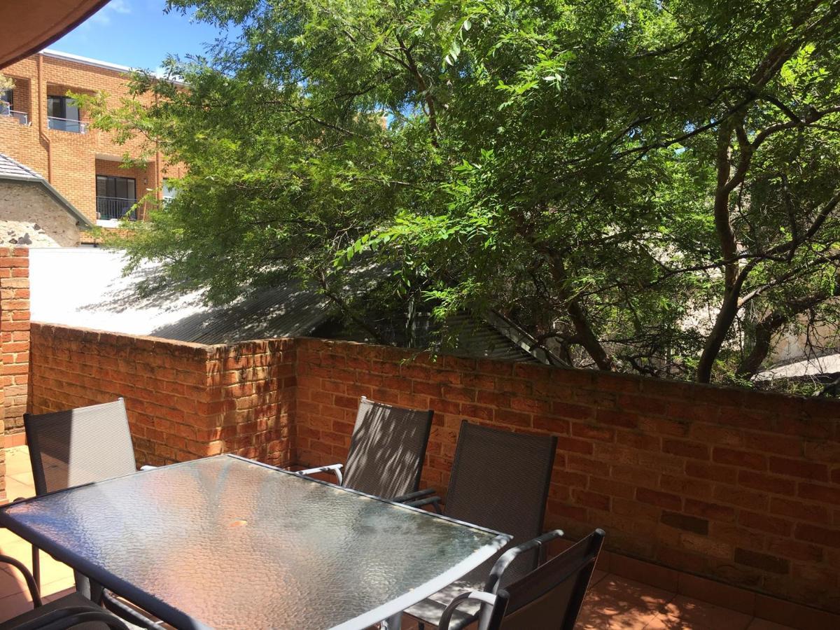 West End Apartments Fremantle Luaran gambar